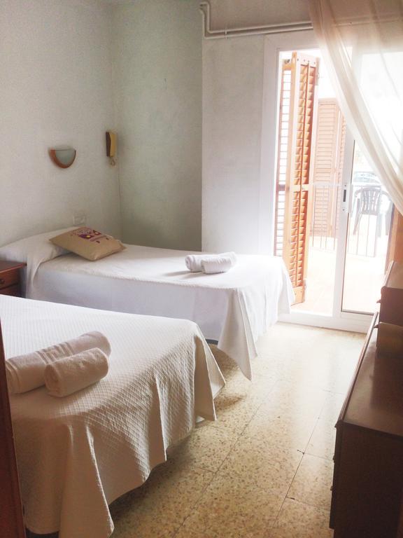 Hostal La Marina Castell-Castell-Platja d'Aro Buitenkant foto