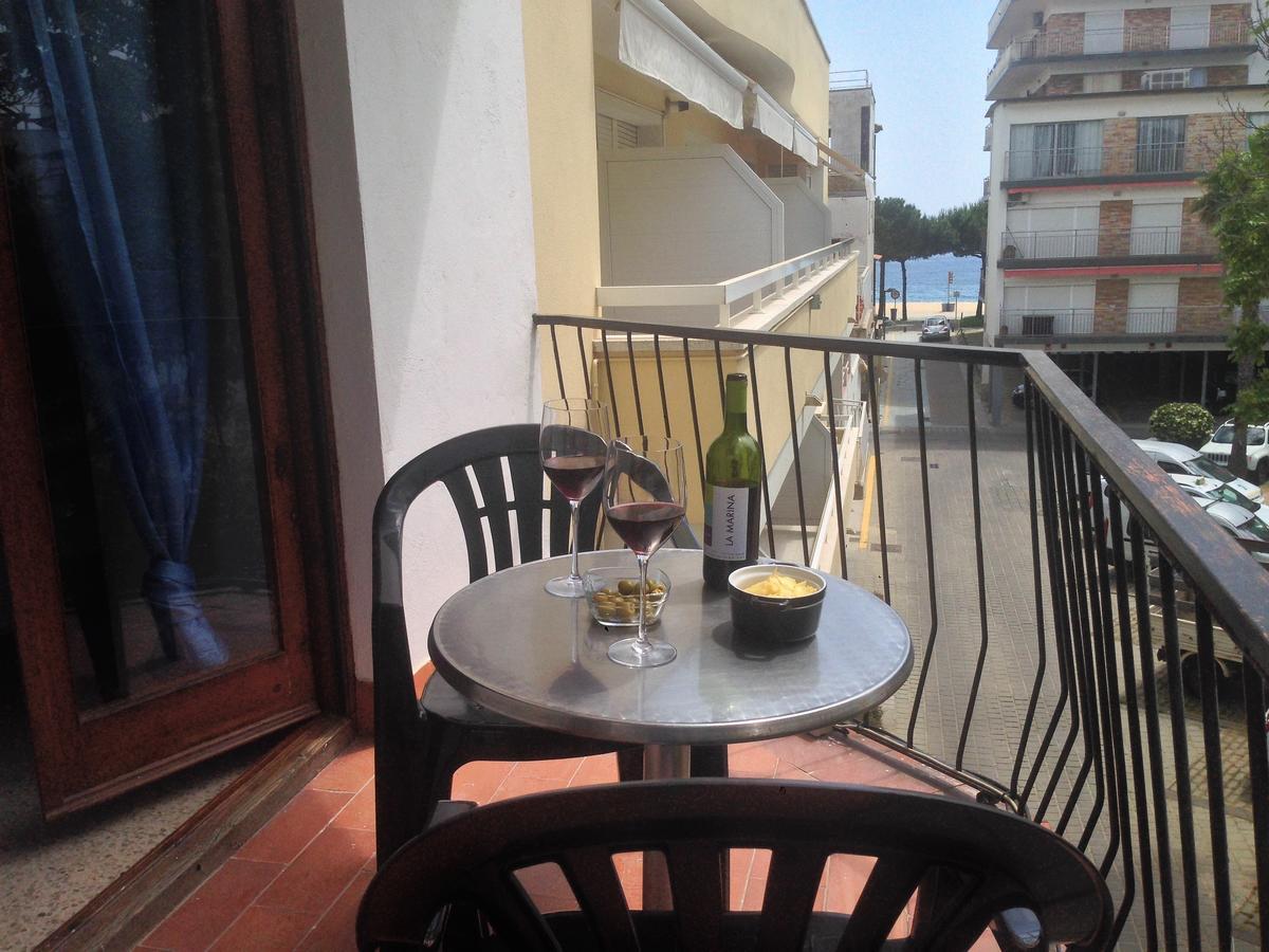 Hostal La Marina Castell-Castell-Platja d'Aro Buitenkant foto